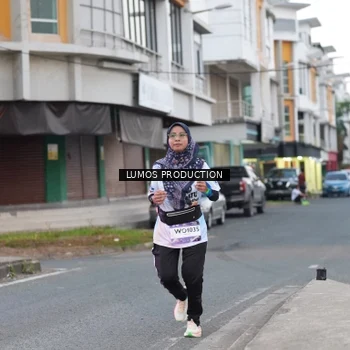 Runner Photo 7994108