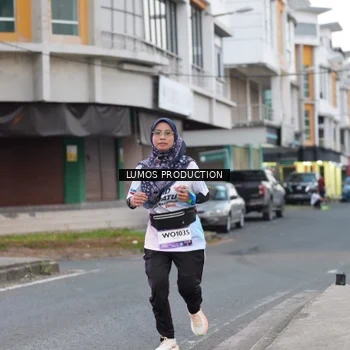 Runner Photo 7994113