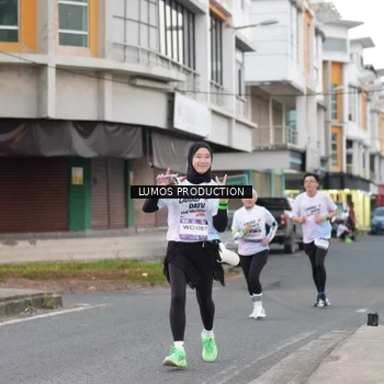 Runner Photo 7994158