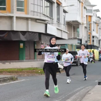 Runner Photo 7994160
