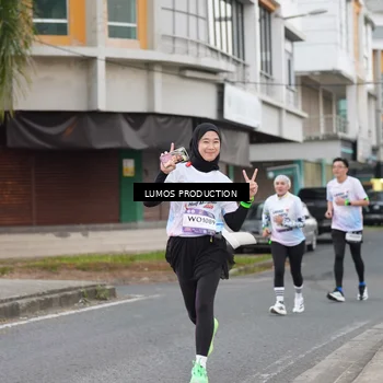 Runner Photo 7994175