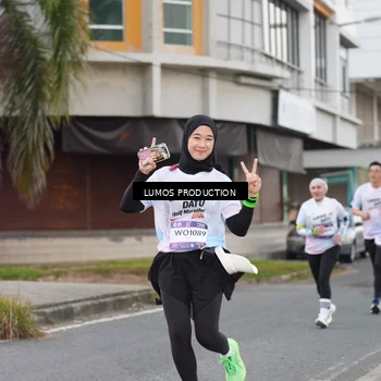 Runner Photo 7994180