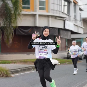Runner Photo 7994185