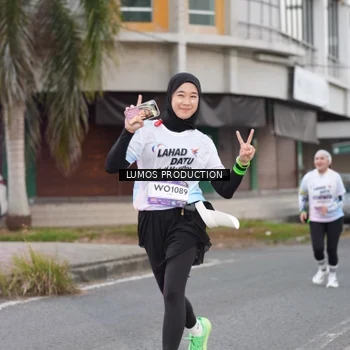 Runner Photo 7994195