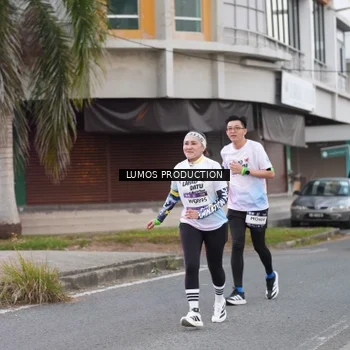 Runner Photo 7994197