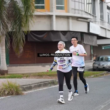 Runner Photo 7994200