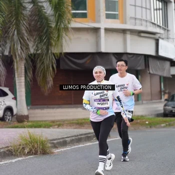 Runner Photo 7994210