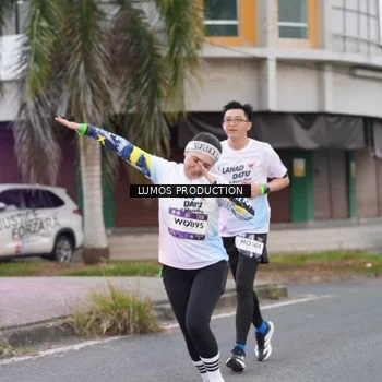 Runner Photo 7994234