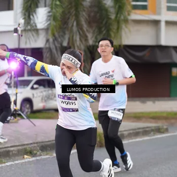 Runner Photo 7994251