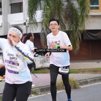 Runner Photo 7994257