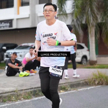 Runner Photo 7994272