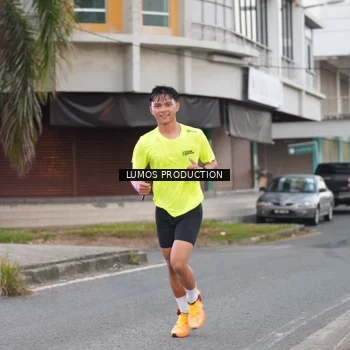 Runner Photo 7994275