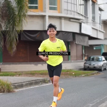 Runner Photo 7994280