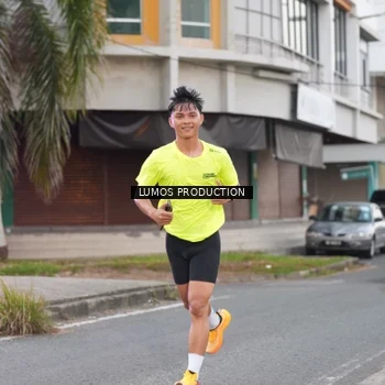 Runner Photo 7994281