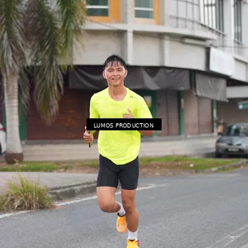 Runner Photo 7994283