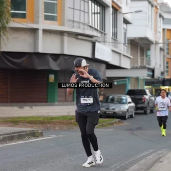 Runner Photo 7994297