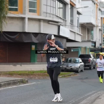 Runner Photo 7994298