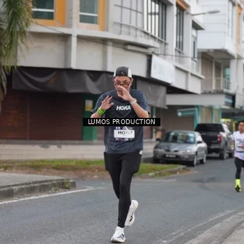 Runner Photo 7994304