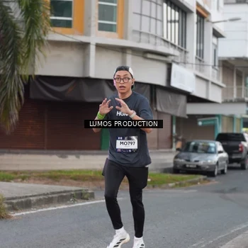 Runner Photo 7994309