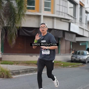 Runner Photo 7994312
