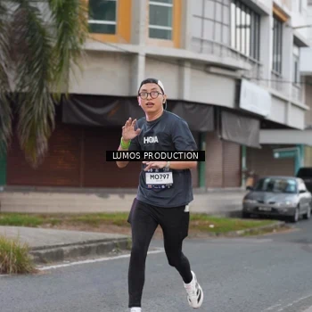 Runner Photo 7994314
