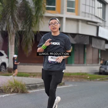 Runner Photo 7994324