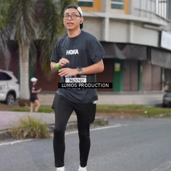 Runner Photo 7994330