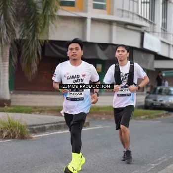 Runner Photo 7994337