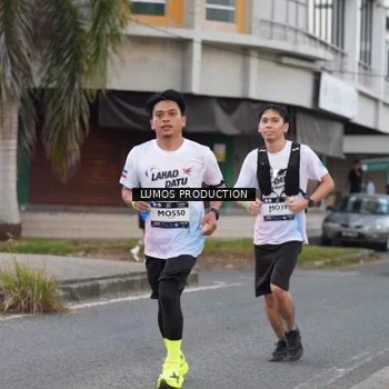 Runner Photo 7994340