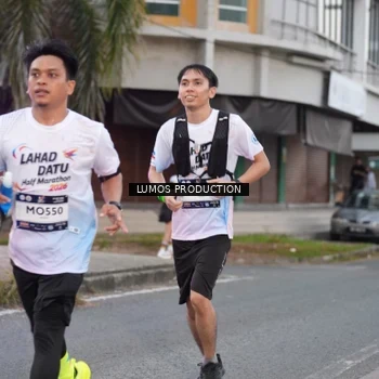 Runner Photo 7994348