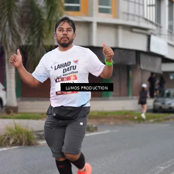 Runner Photo 7994376