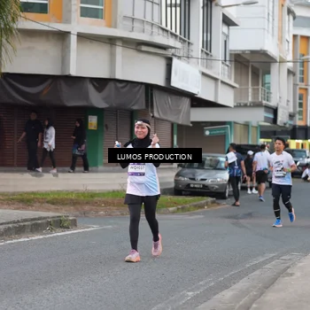 Runner Photo 7994378