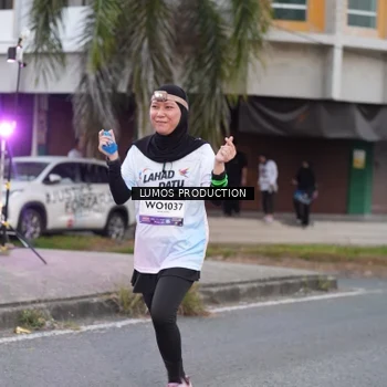 Runner Photo 7994393