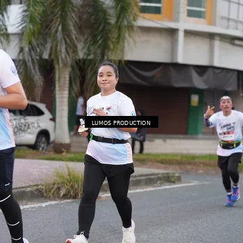 Runner Photo 7994400