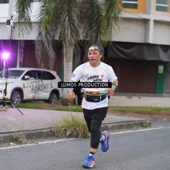 Runner Photo 7994402