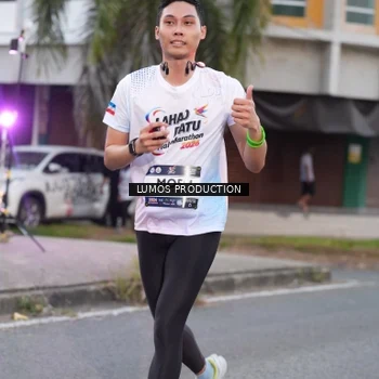 Runner Photo 7994417