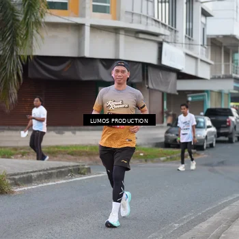 Runner Photo 7994424