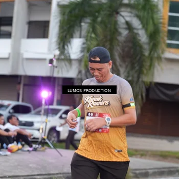 Runner Photo 7994430