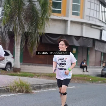 Runner Photo 7994433