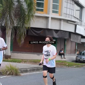 Runner Photo 7994435