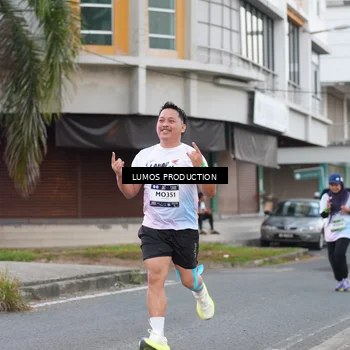 Runner Photo 7994466