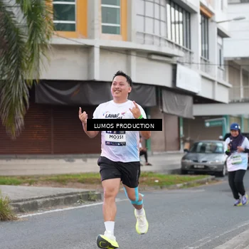 Runner Photo 7994468