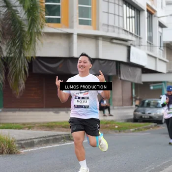 Runner Photo 7994471