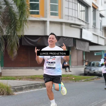 Runner Photo 7994472