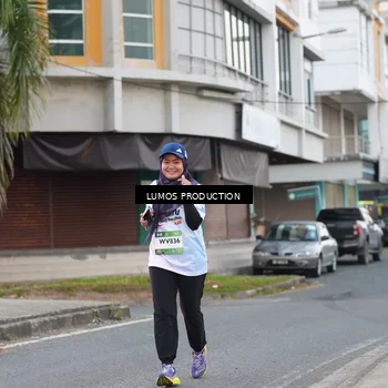 Runner Photo 7994473