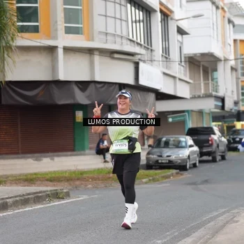 Runner Photo 7994494