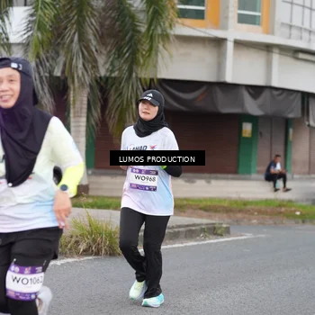 Runner Photo 7994533