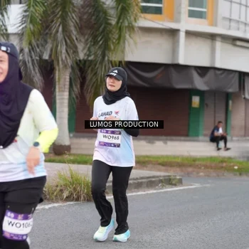 Runner Photo 7994536