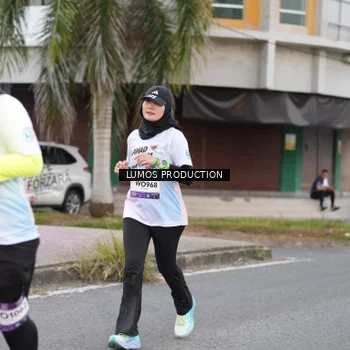 Runner Photo 7994537
