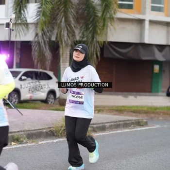 Runner Photo 7994543